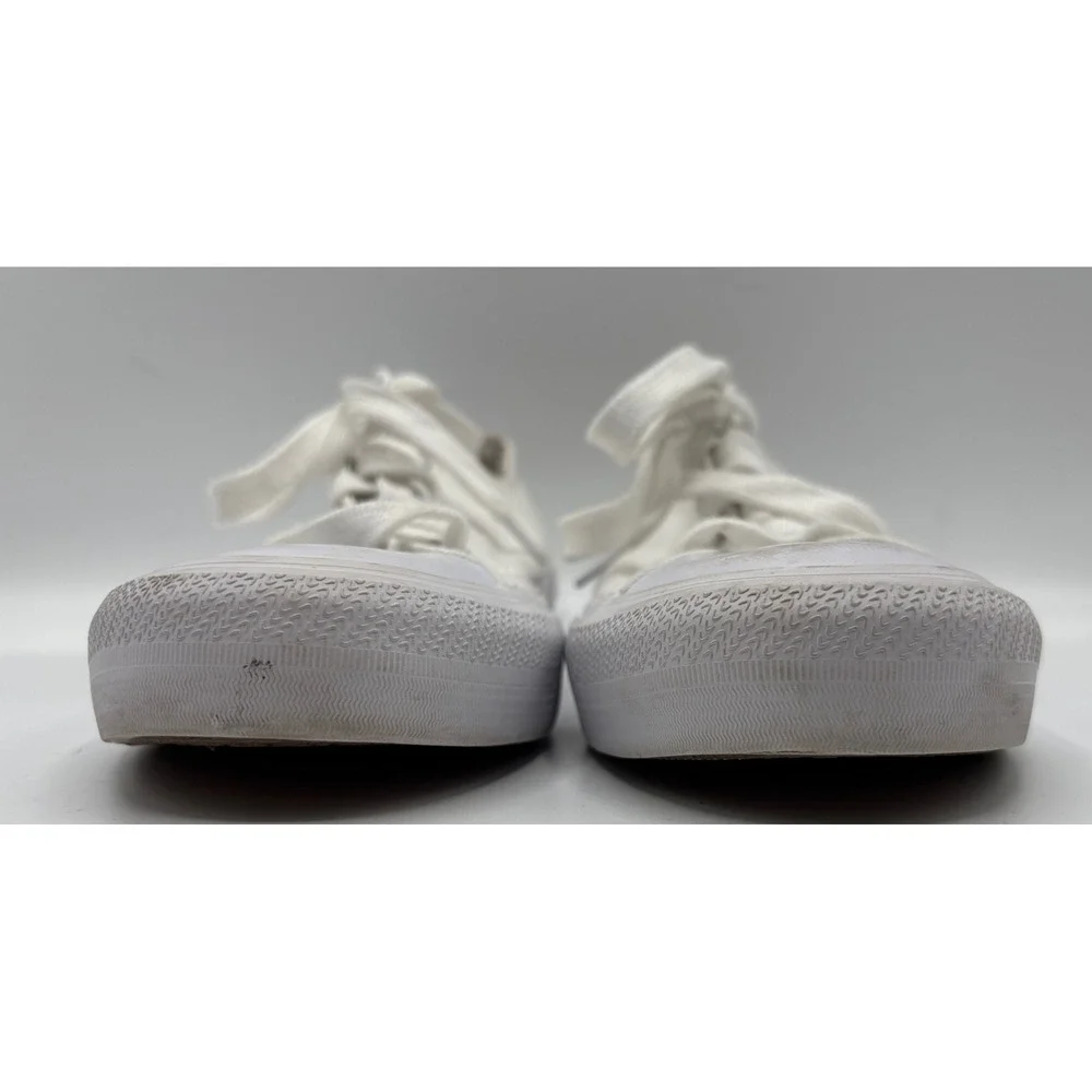 NOBO No Boundaries Men's White Canvas Low Top Sneakers Memory Foam Size 9